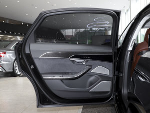 2023S8L 4.0TFSI quattro ܇T