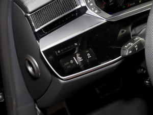 2023S8L 4.0TFSI quattro п؅^