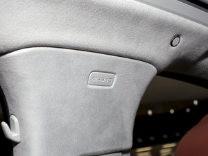 2023S8L 4.0TFSI quattro п؅^