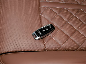 2023S8L 4.0TFSI quattro ܇耳