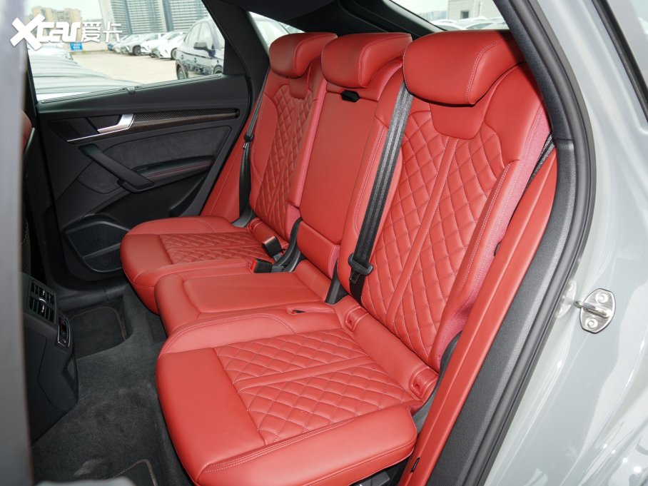 2023��W��SQ5 Sportback 3.0 TFSI quattro