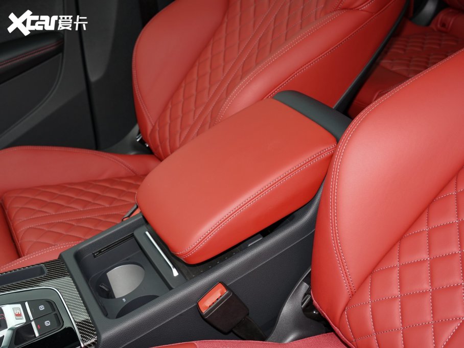 2023��W��SQ5 Sportback 3.0 TFSI quattro