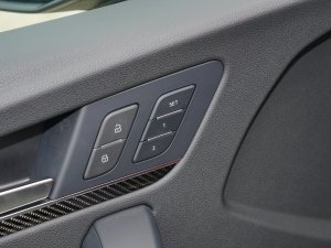 2023��3.0 TFSI quattro ���g����