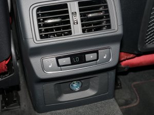 2023��3.0 TFSI quattro ���g����