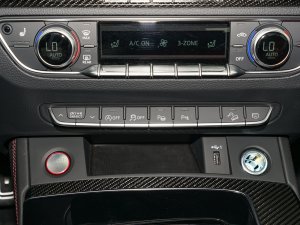 2023��3.0 TFSI quattro �п؅^