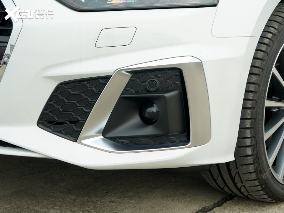 2023?yun)WA5 Sportback 40 TFSI quattro A(dng)