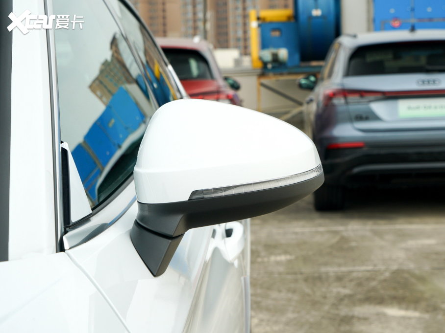 2023WA5 Sportback 40 TFSI quattro AӸ