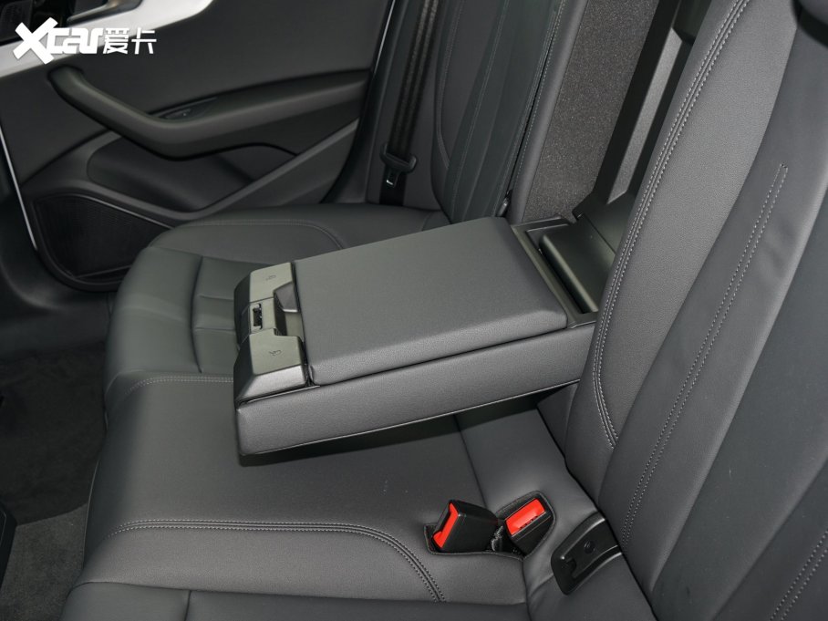 2023WA5 Sportback 40 TFSI quattro AӸ