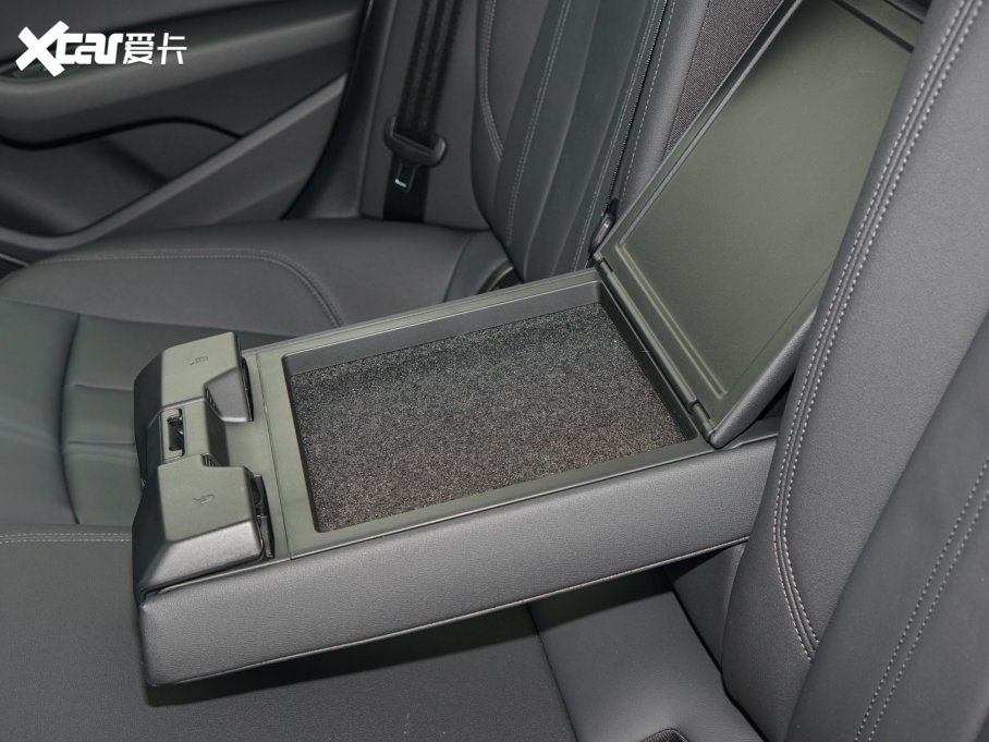 2023WA5 Sportback 40 TFSI quattro AӸ