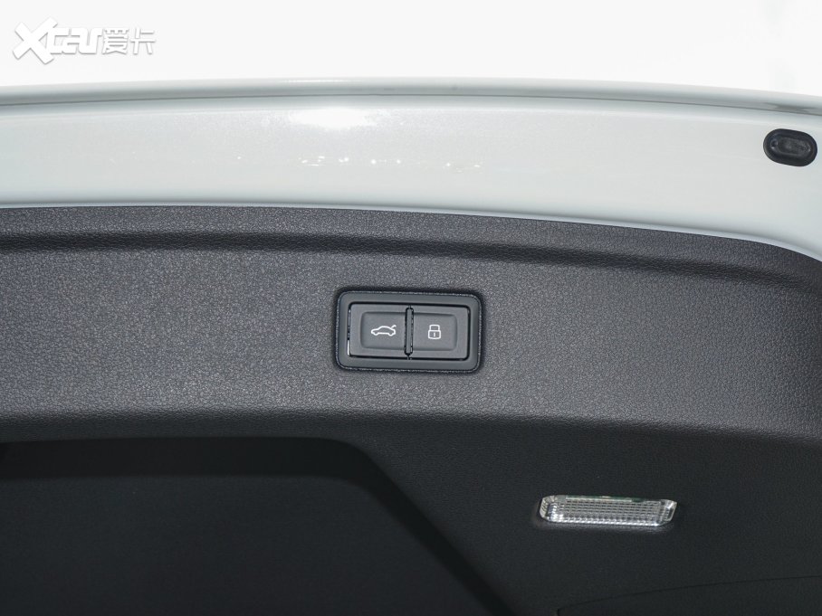 2023?yun)WA5 Sportback 40 TFSI quattro A(dng)