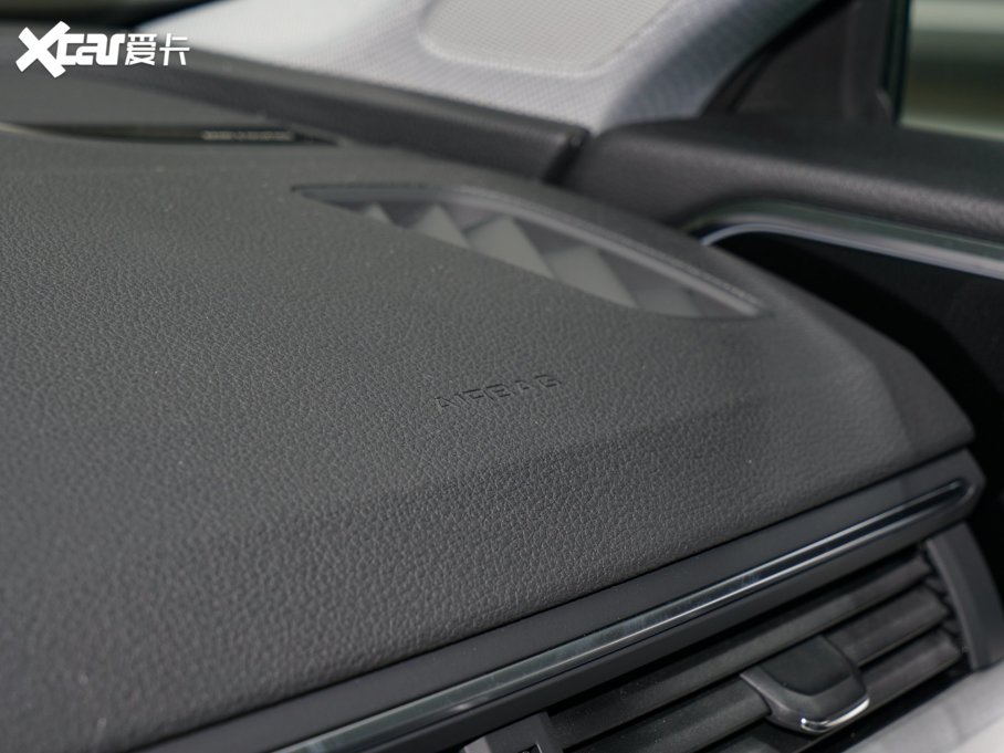 2023WA5 Sportback 40 TFSI quattro AӸ