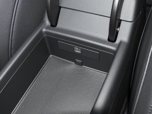 2023Sportback 40 TFSI rЄӸ g