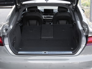 2023Sportback 40 TFSI rЄӸ g