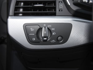 2023Sportback 40 TFSI rЄӸ п؅^