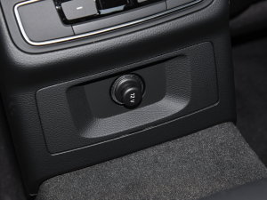 2023Sportback 40 TFSI rЄӸ п؅^