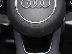 2023Sportback 40 TFSI rЄӸ п؅^