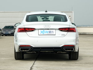 2023款奥迪A5 Sportback Sportback 40 TFSI quattro 豪华动感型