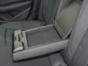 2023Sportback 40 TFSI quattro AӸ g