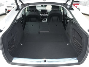 2023Sportback 40 TFSI quattro AӸ g