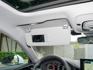2023款Sportback 40 TFSI quattro 豪华动感型 遮阳板（左）
