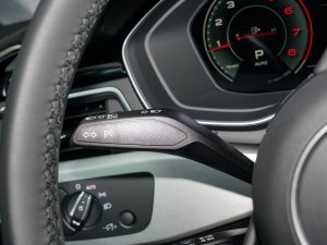 2023Sportback 40 TFSI quattro AӸ п؅^