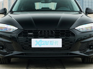 2023款Sportback 45 TFSI quattro 臻选动感型 中网