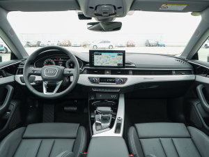 2023款Sportback 45 TFSI quattro 臻选动感型 内饰全景