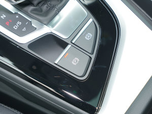 2023Sportback 45 TFSI quattro xӸ v܇Ƅ