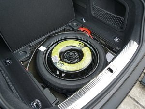2023款Sportback 45 TFSI quattro 臻选动感型 备胎