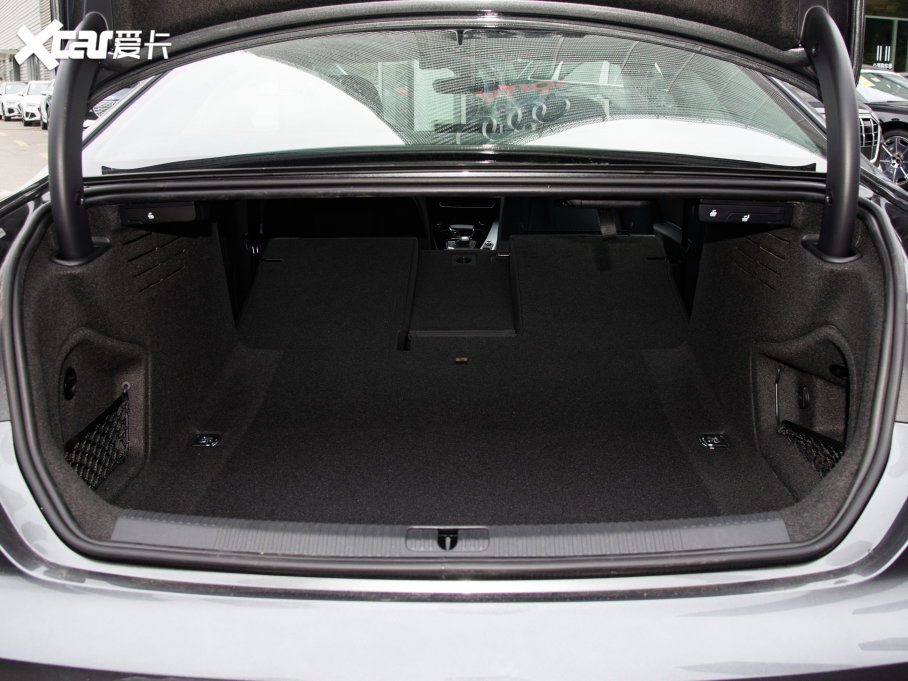 2023WA5 Coupe Coupe 40 TFSI rЄӸ