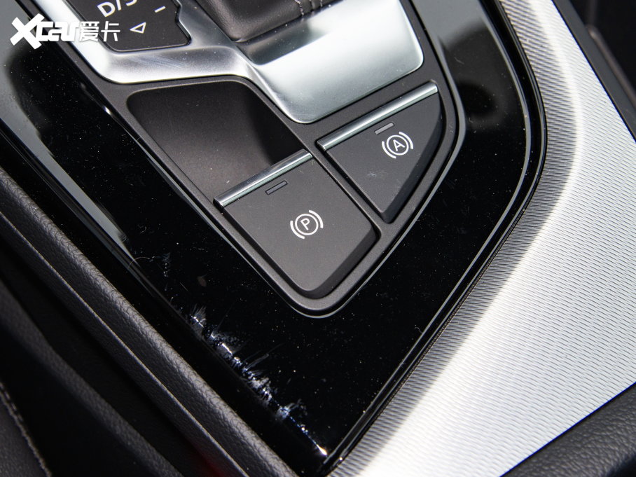 2023WA5 Coupe Coupe 40 TFSI rЄӸ