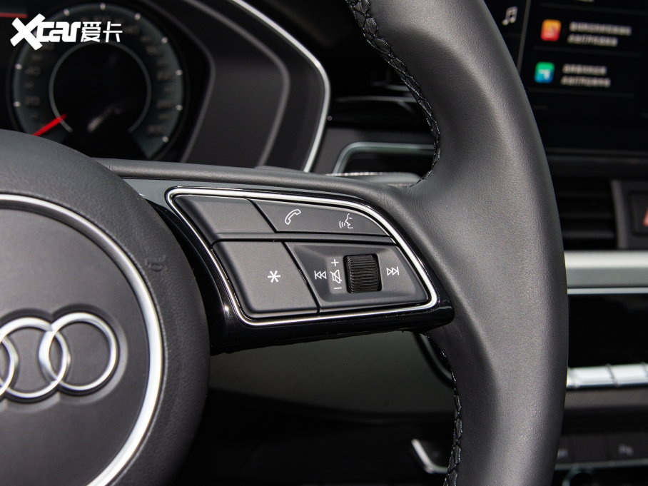 2023WA5 Coupe Coupe 40 TFSI rЄӸ