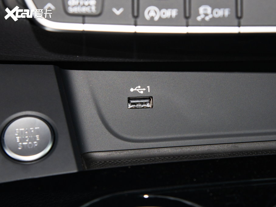 2023WA5 Coupe Coupe 40 TFSI rЄӸ