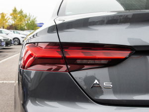 2023Coupe 40 TFSI rЄӸ ^