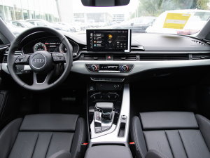 2023Coupe 40 TFSI rЄӸ п_