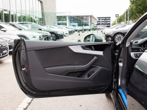 2023Coupe 40 TFSI rЄӸ {λ܇T