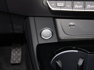 2023Coupe 40 TFSI rЄӸ п؅^