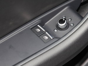 2023Coupe 40 TFSI rЄӸ п؅^