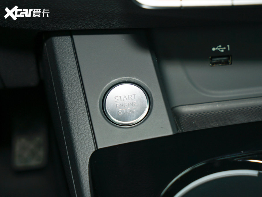 2023��W��A5 Cabriolet Cabriolet 40 TFSI �r�ЄӸ���