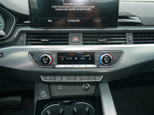 2023��Cabriolet 40 TFSI �r�ЄӸ��� ���{�{��