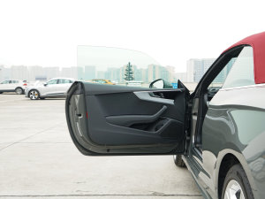 2023��Cabriolet 40 TFSI �r�ЄӸ��� �{�λ܇�T