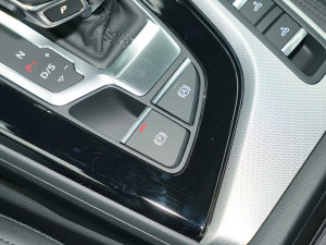 2023��Cabriolet 40 TFSI �r�ЄӸ��� �v܇�Ƅ���