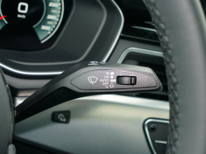 2023��Cabriolet 40 TFSI �r�ЄӸ��� �п؅^