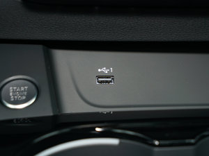 2023��Cabriolet 40 TFSI �r�ЄӸ��� �п؅^