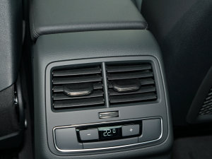 2023��Cabriolet 40 TFSI �r�ЄӸ��� �п؅^