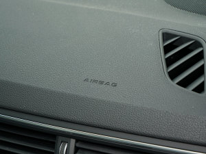 2023��Cabriolet 40 TFSI �r�ЄӸ��� �п؅^