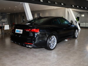 2023款S5 3.0T Coupe 右后45度