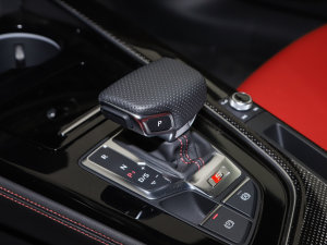 2023款S5 3.0T Coupe 换挡杆