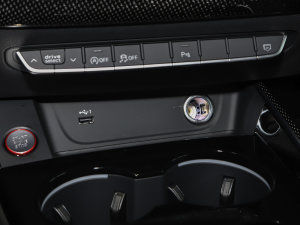 2023��S4 3.0TFSI �п؅^