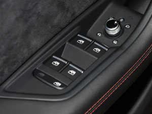 2023��S4 3.0TFSI �п؅^